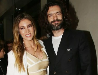 Αθηνά Οικονομάκου- Φίλιππος Μιχόπουλος: Όλα όσα έγιναν στo pre-wedding party τους στη Μύκονο (φωτο)